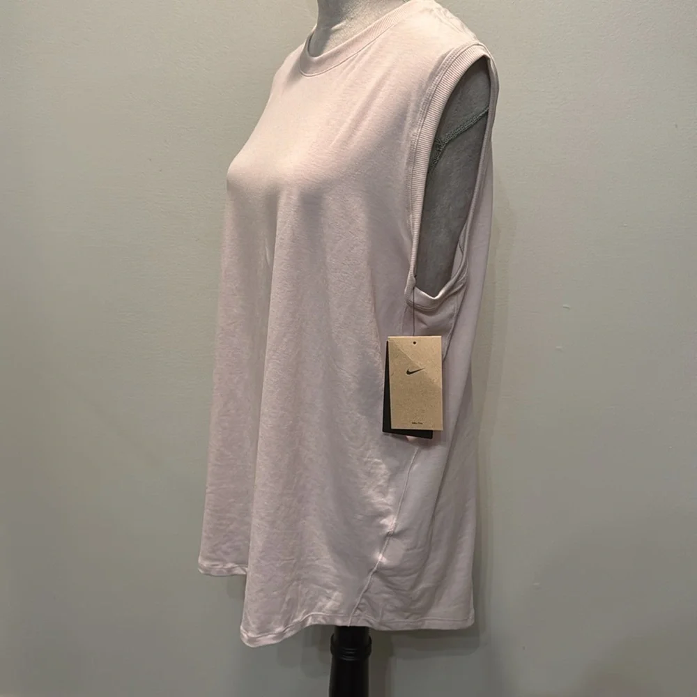 Nike dri fit sleeveless tshirt NWT S